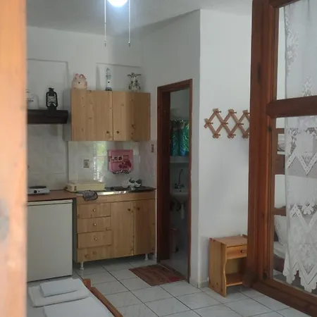 Villa Sandra Panormos  Room photo